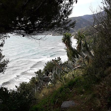 Carso 10 Apartamento Ventimiglia Quarto foto